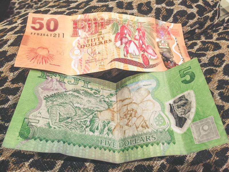 fiji currency
