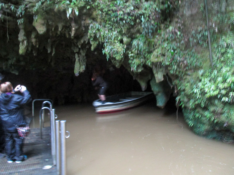 entrance to glowworm cave at waitomo